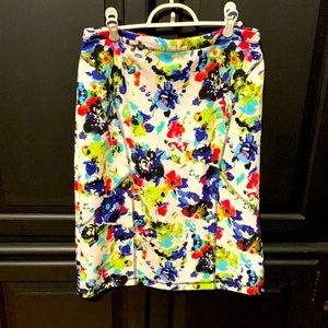 White with floral pattern navy pink green aqua neon stretch size L